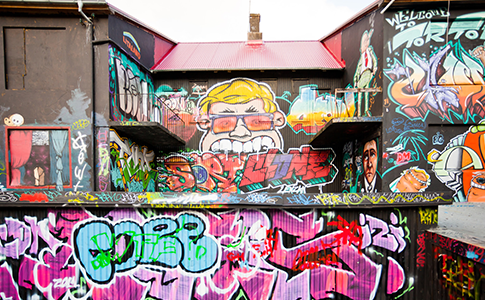 实时监控的手机被攻击连续收短信